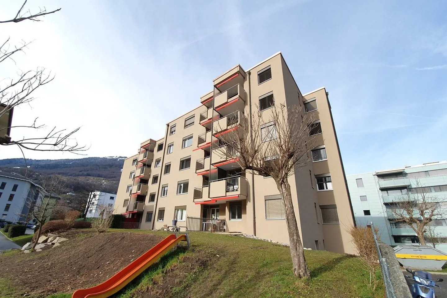 Geräumige 3,5 Zimmer mit Balkon - Foto 1 von 7