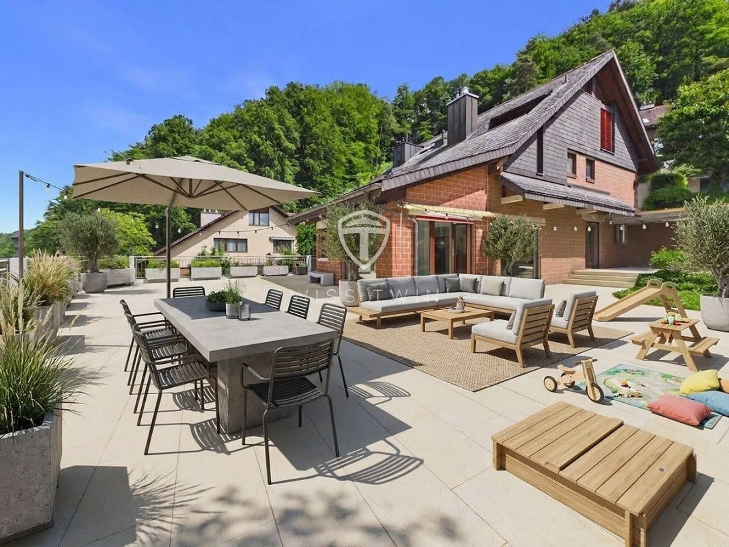 6.5-Zi. Wohnung mit 180 m² Terrasse in Stallikon - Photo 1 of 13