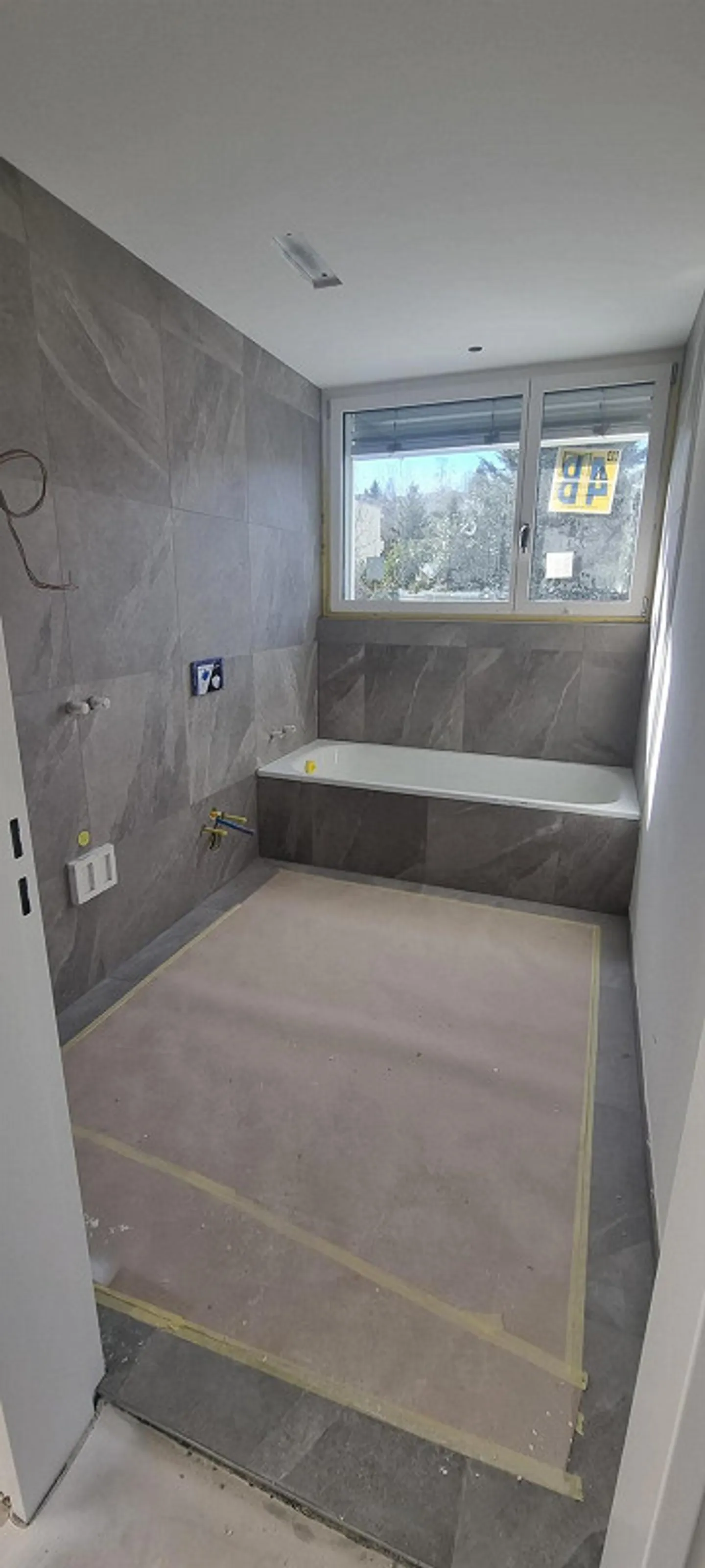 Moderne 3.5 Zimmer-Wohnung - Foto 2 von 5