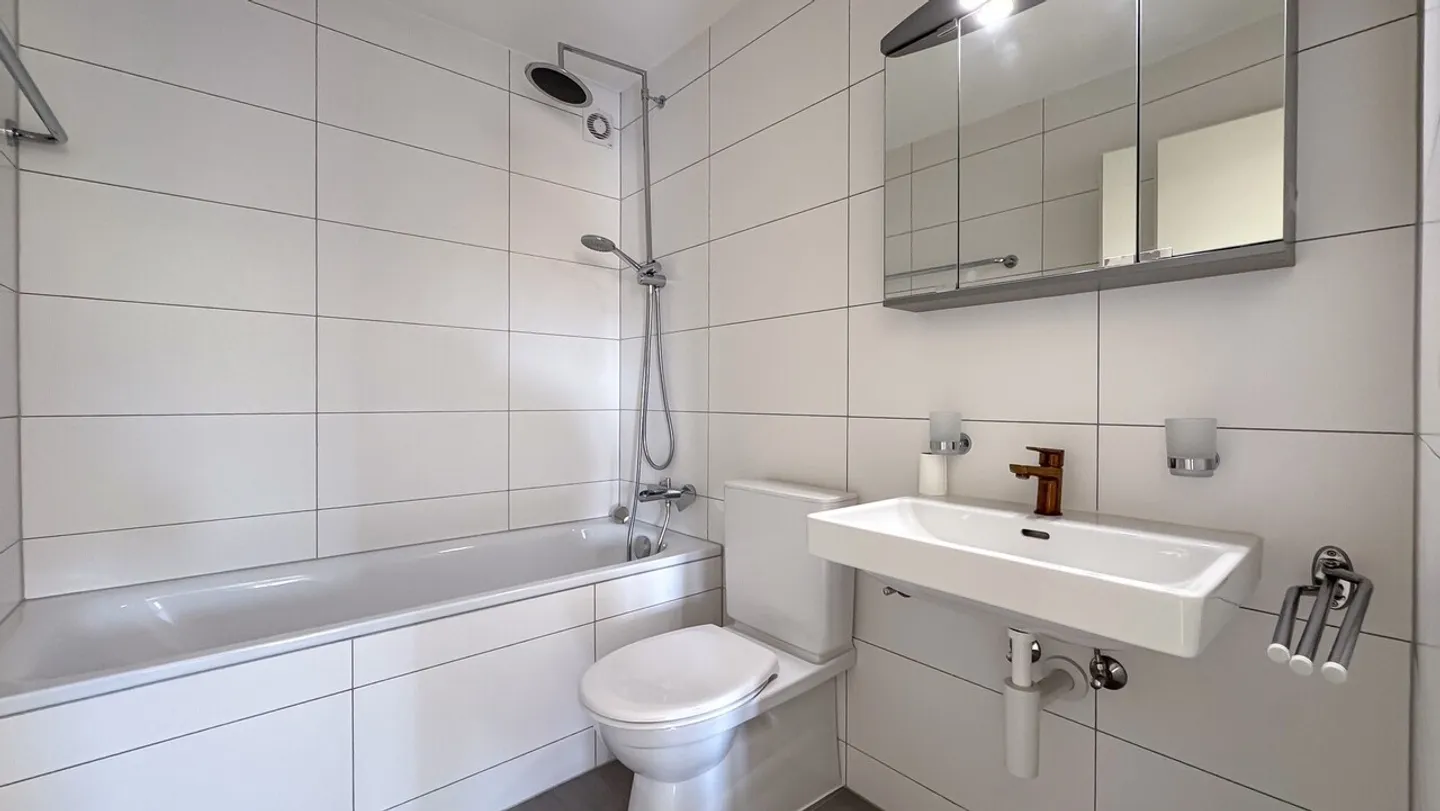 Charming 3.5-room apartment on the top floor with balcony - Photo 10 of 11