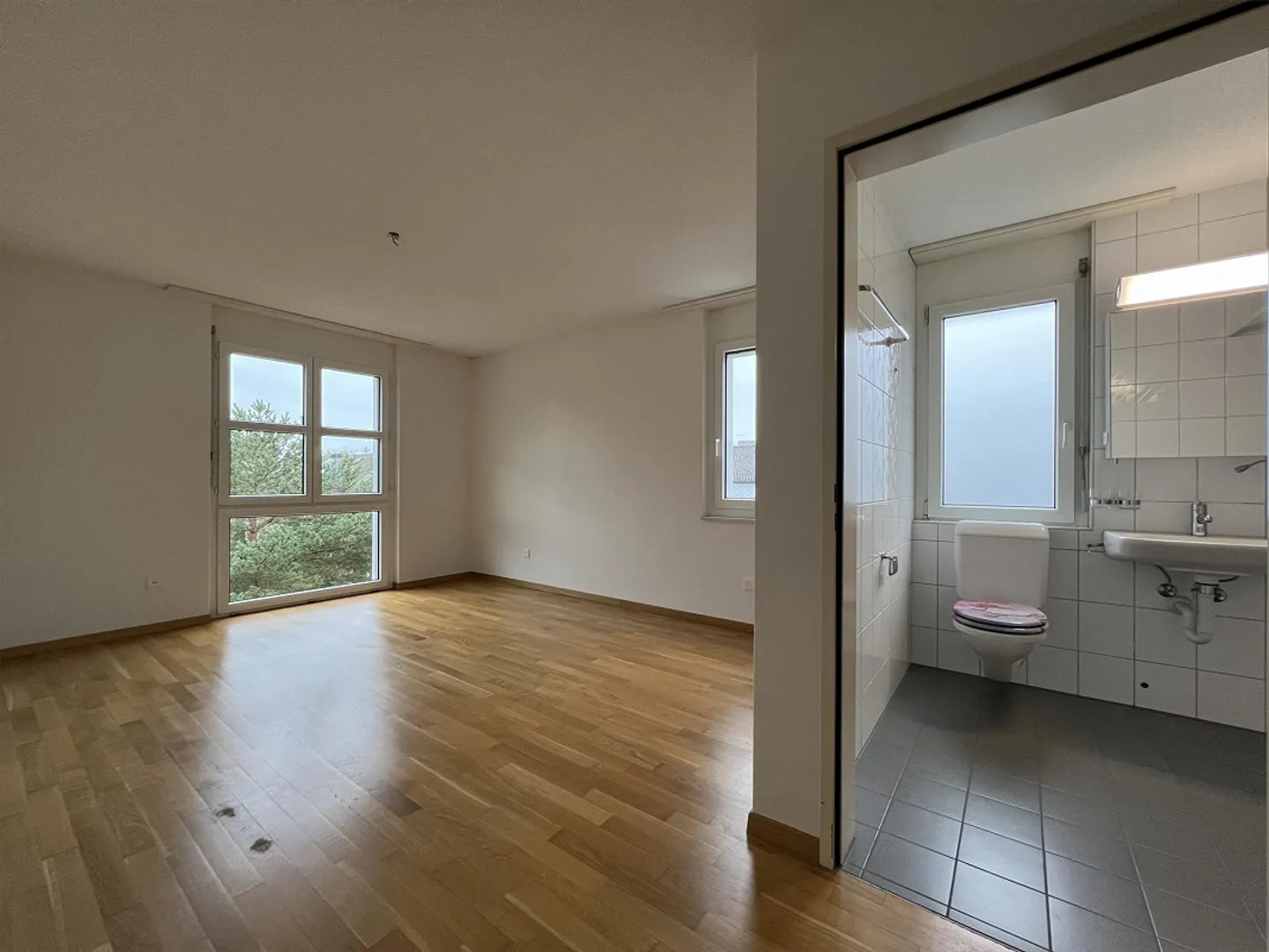 Helle 4.5-Zimmerwohnung / App. 4.5 pièce lumineux - Foto 4 von 10