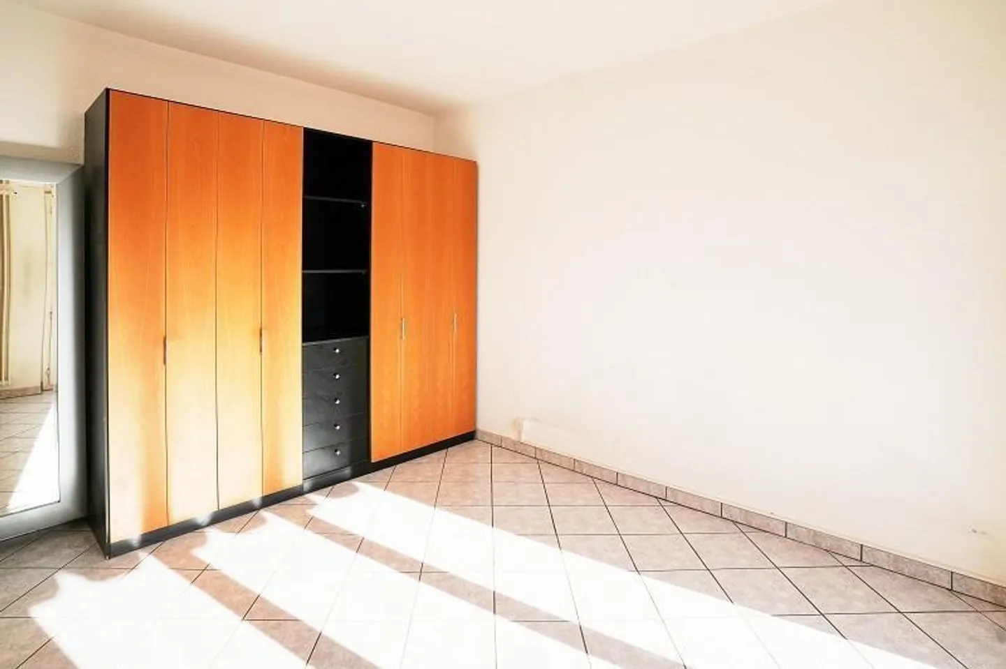 Appartement de 2 1/2 pièces dans un emplacement central, calme et ensoleillé - Photo 6 sur 23