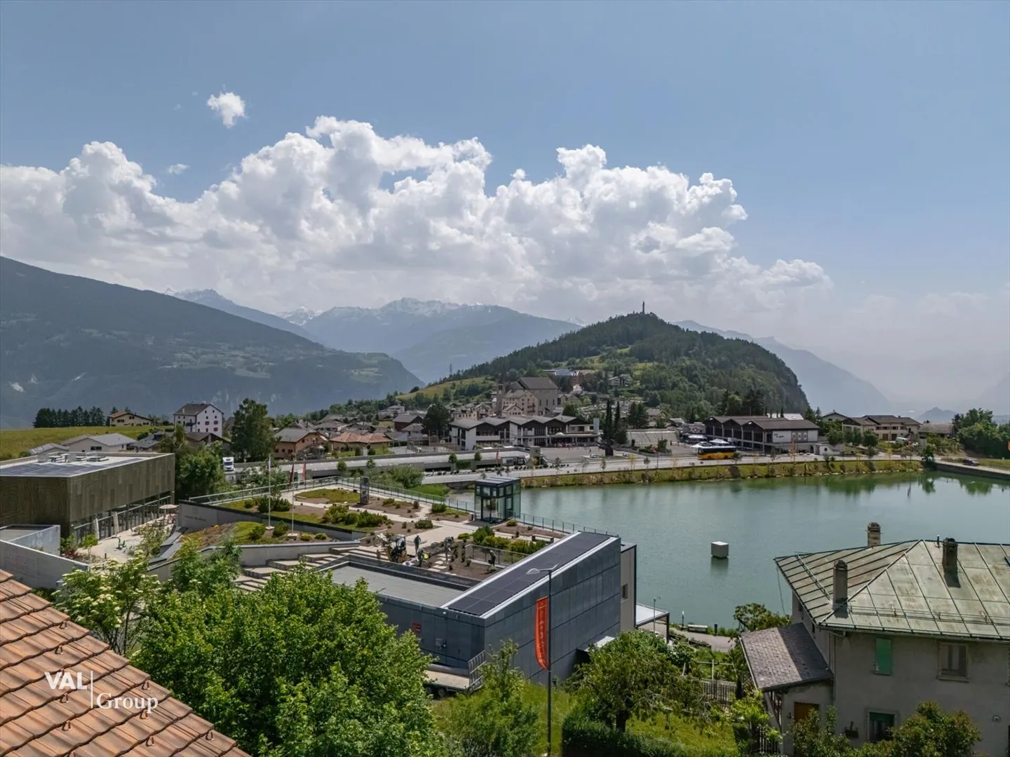 Magnificent duplex in a secondary residence with lake view - Photo 11 of 11