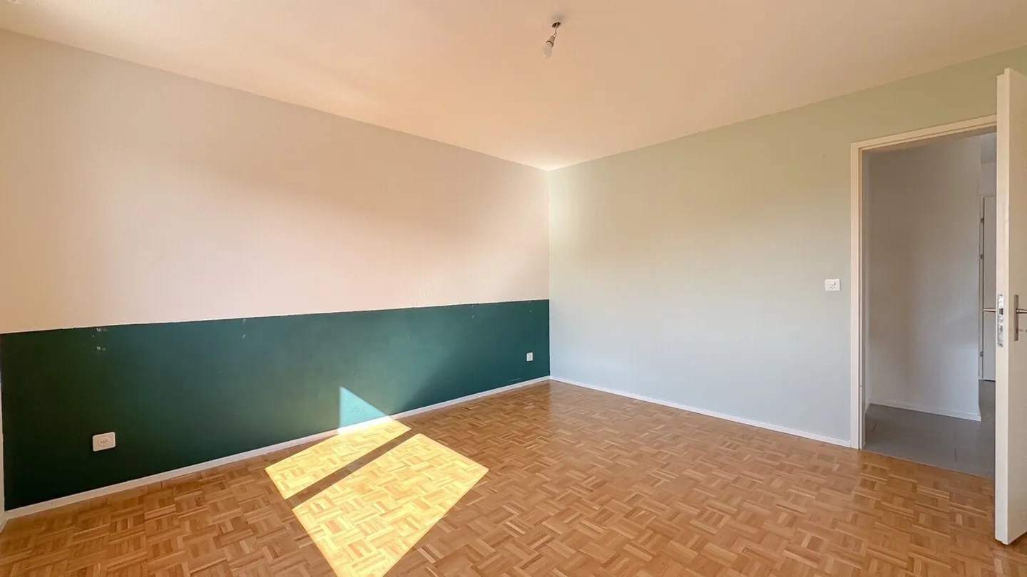 Charming 3.5-room apartment on the top floor with balcony - Photo 9 of 11