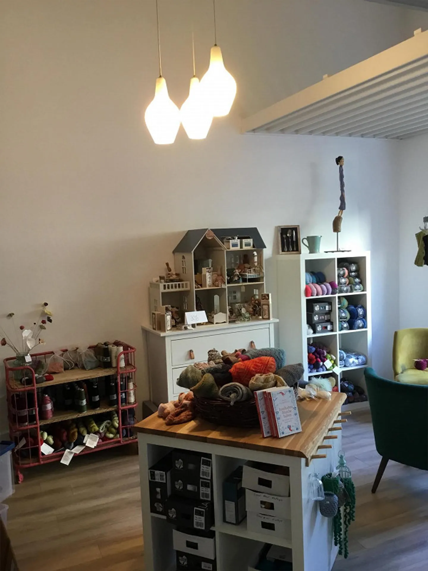 Retail space with office - Photo 6 of 9