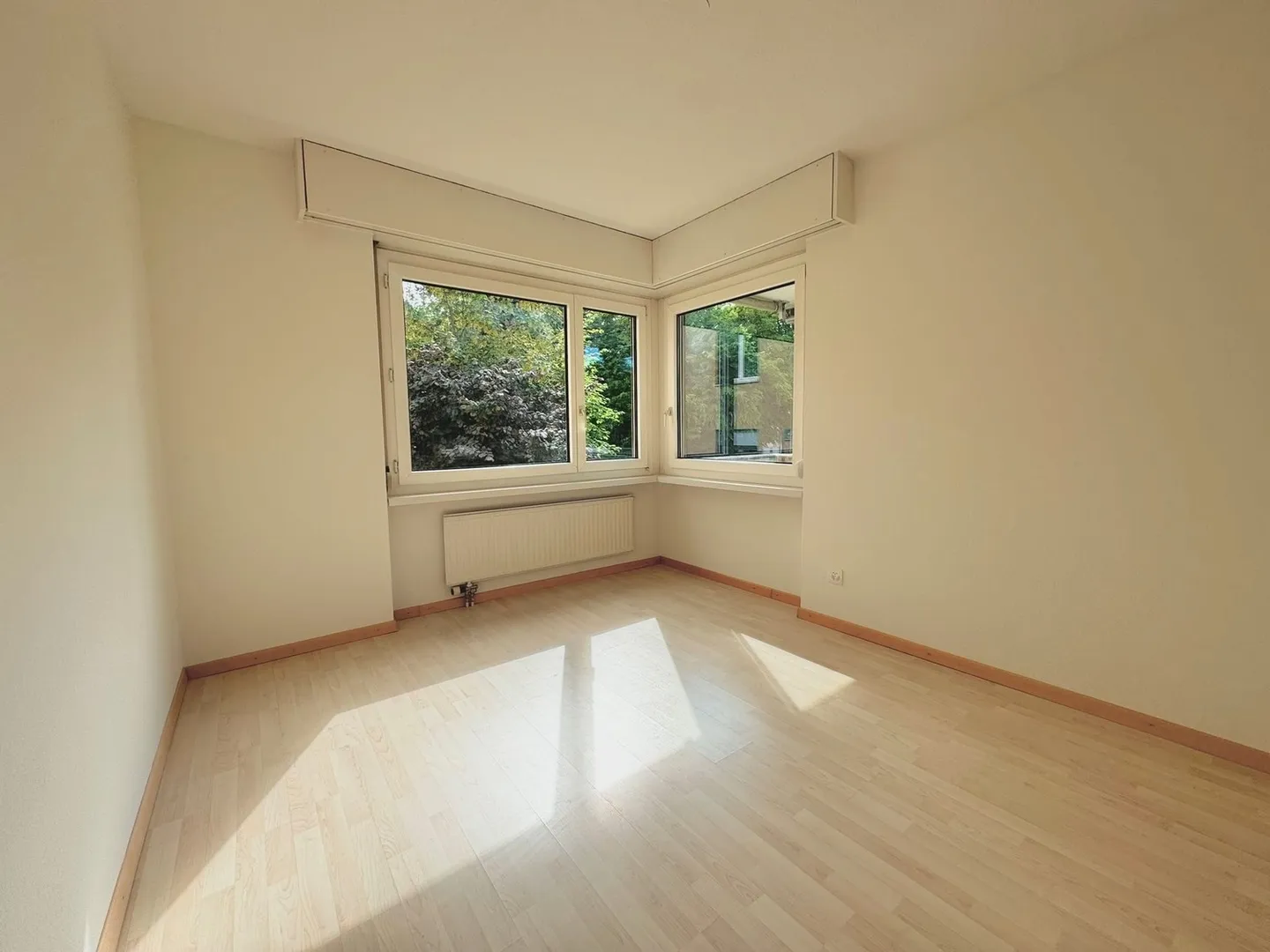 Appartamento attraente di 4,5 stanze in un quartiere tranquillo e adatto ai bambini - Foto 6 di 11