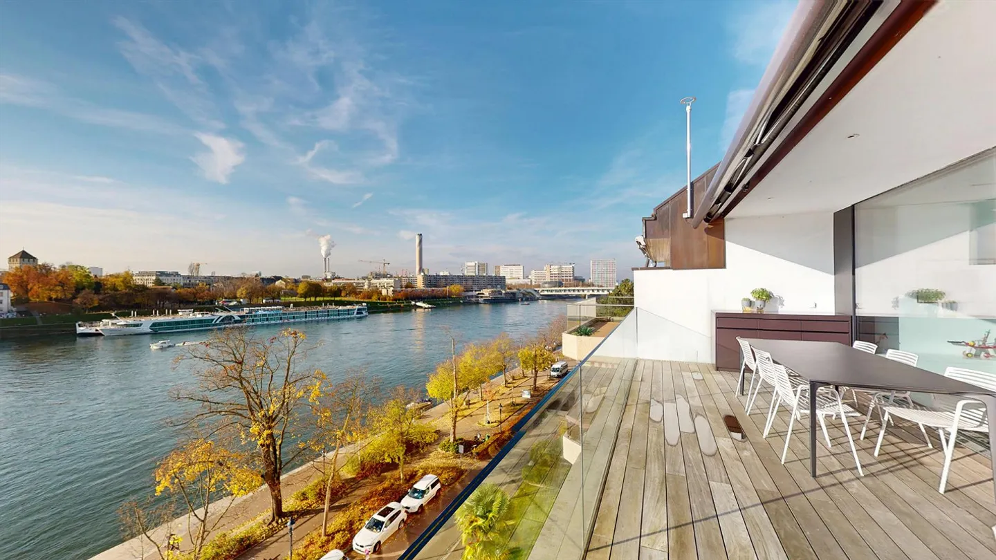 Exclusive architect apartment above the rooftops of Basel with panoramic view of the Rhine - Photo 1 of 14