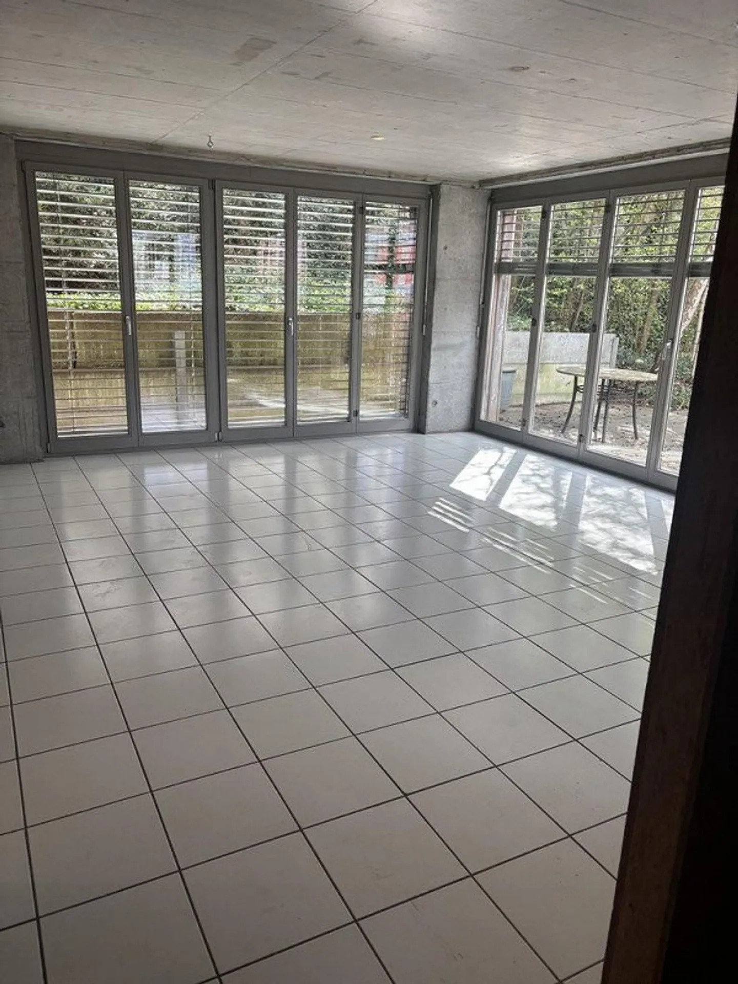 Grosszügiges Studio mit Sitzplatz - Foto 2 von 7