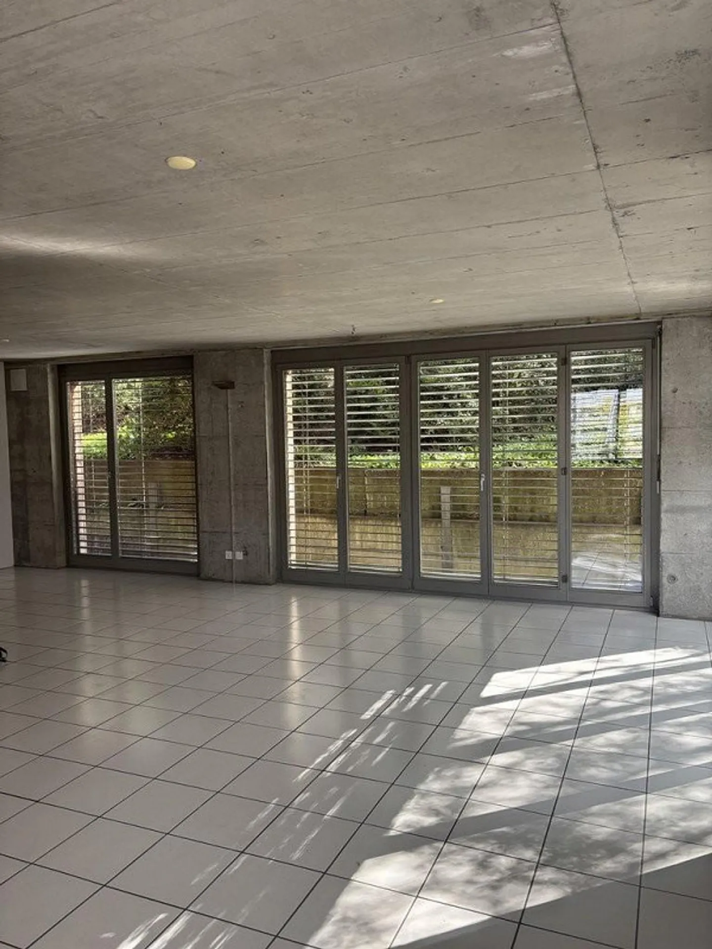 Grosszügiges Studio mit Sitzplatz - Foto 3 von 7