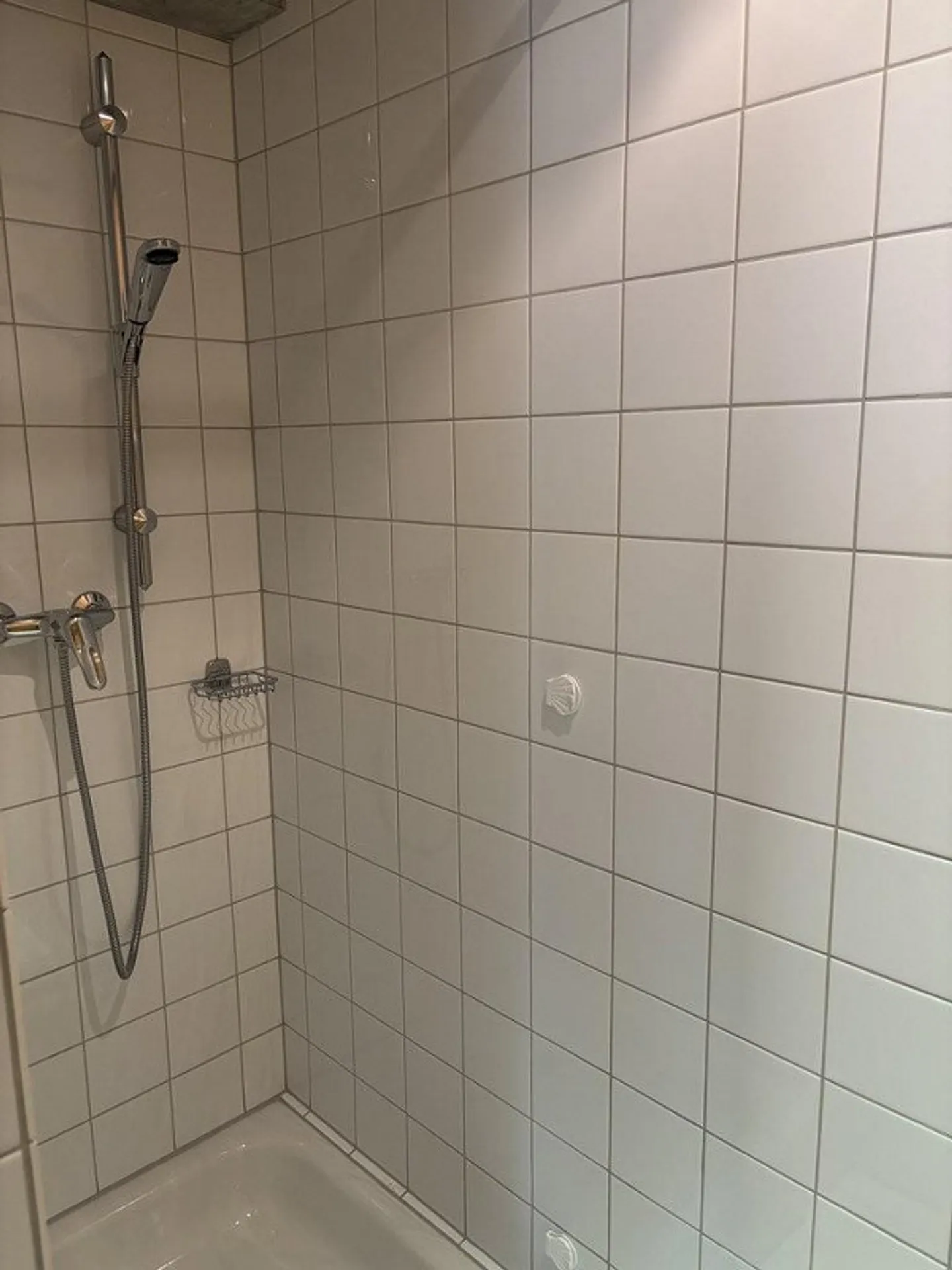 Grosszügiges Studio mit Sitzplatz - Foto 6 von 7