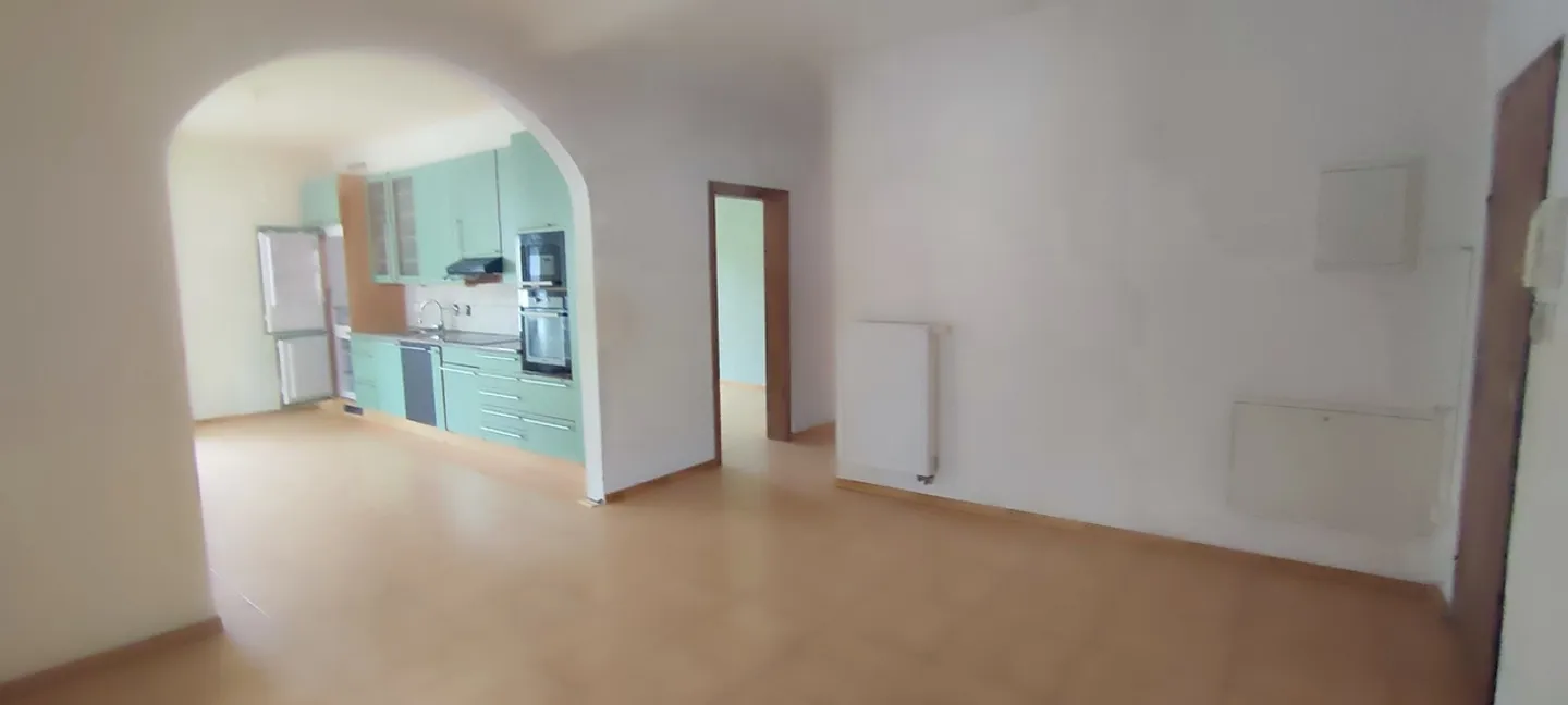Apartment for rent - Photo 5 of 9