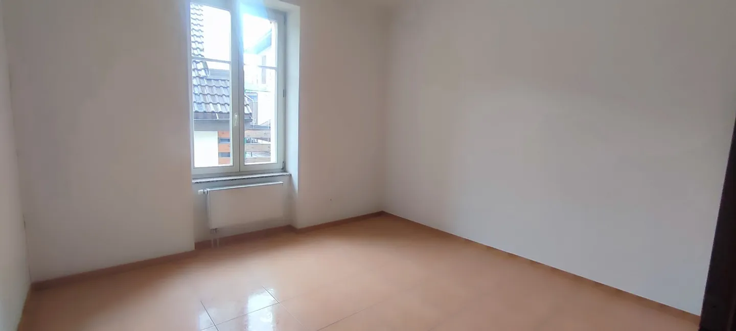 Apartment for rent - Photo 6 of 9