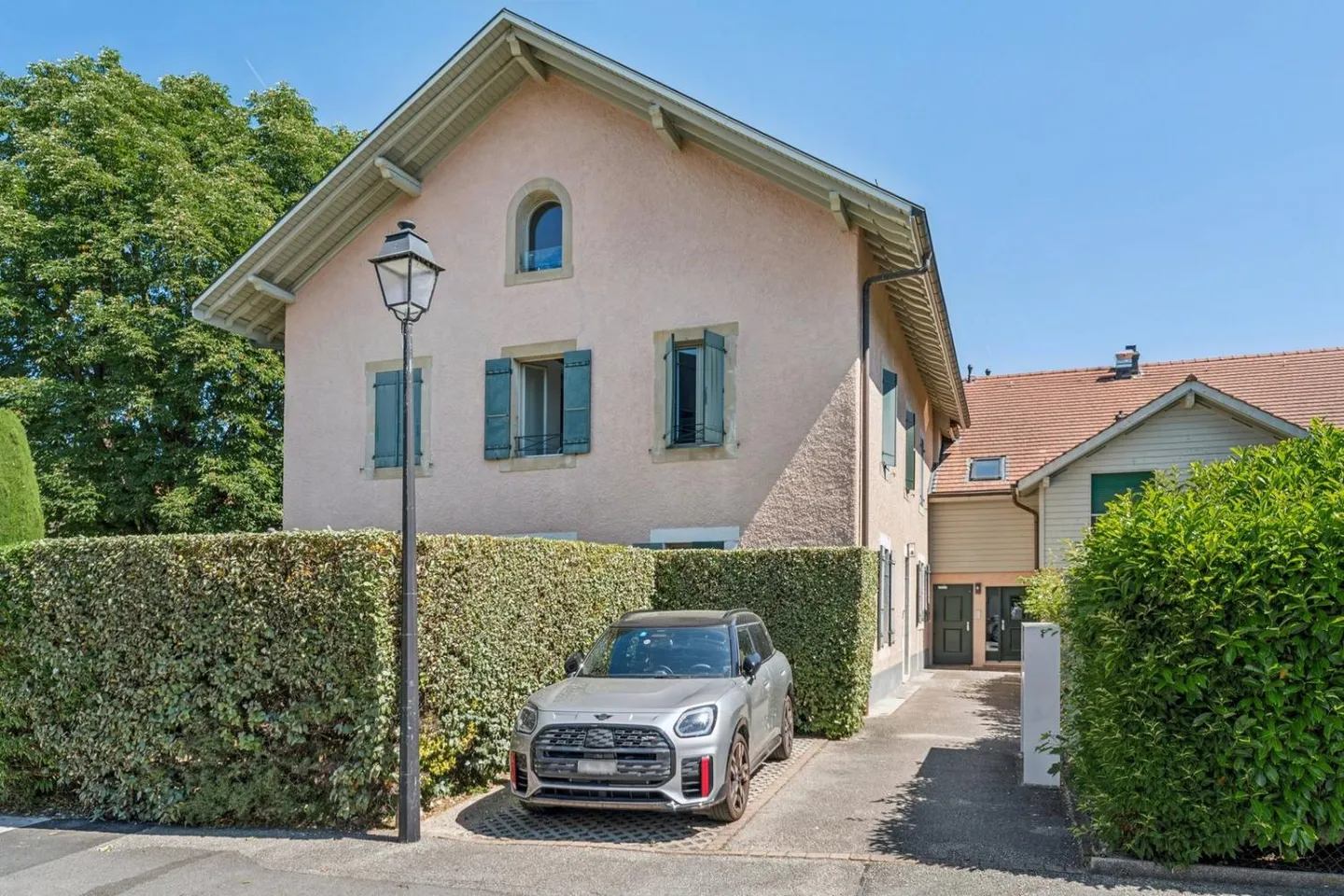 A rare gem in the heart of the village of Puplinge - Photo 13 of 13