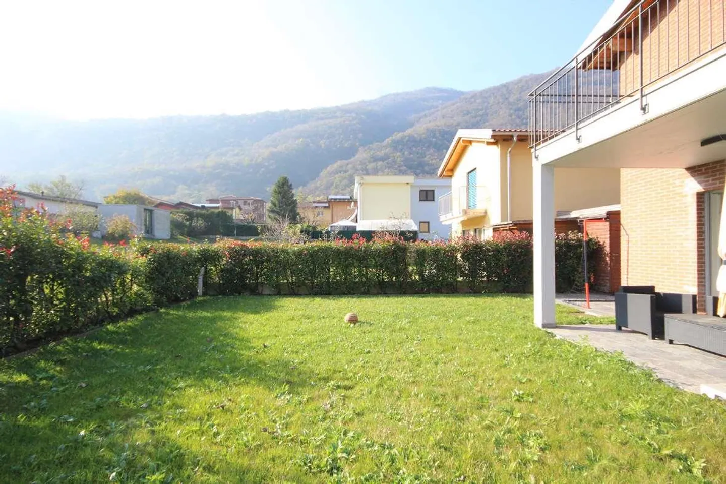 RIVA S.VITALE: GERÄUMIGES EINFAMILIENHAUS - Foto 2 von 12