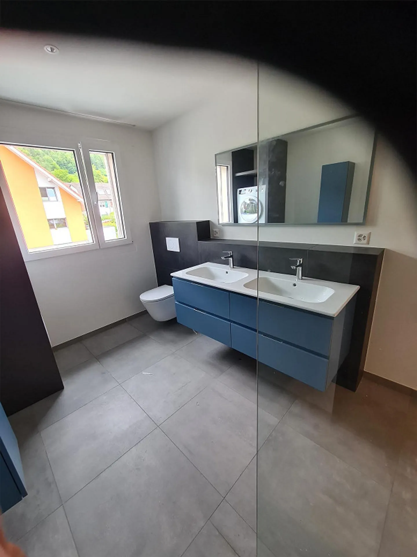Moderne Maisonette mit Balkon - Foto 10 von 13