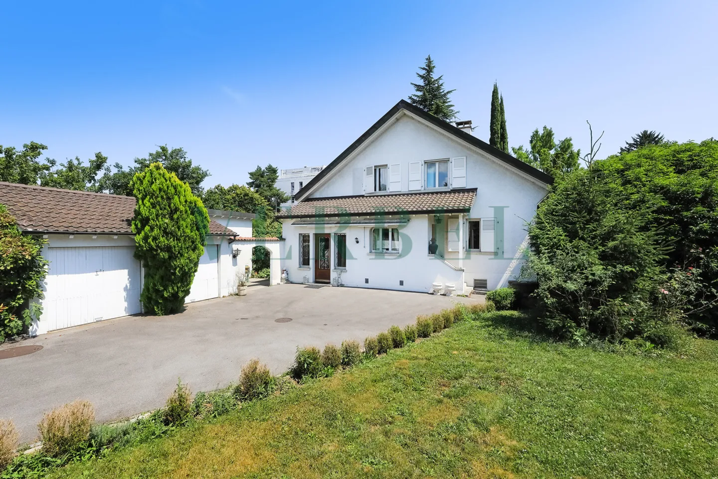 Incantevole casa familiare con giardino a Vernier - Foto 1 di 13