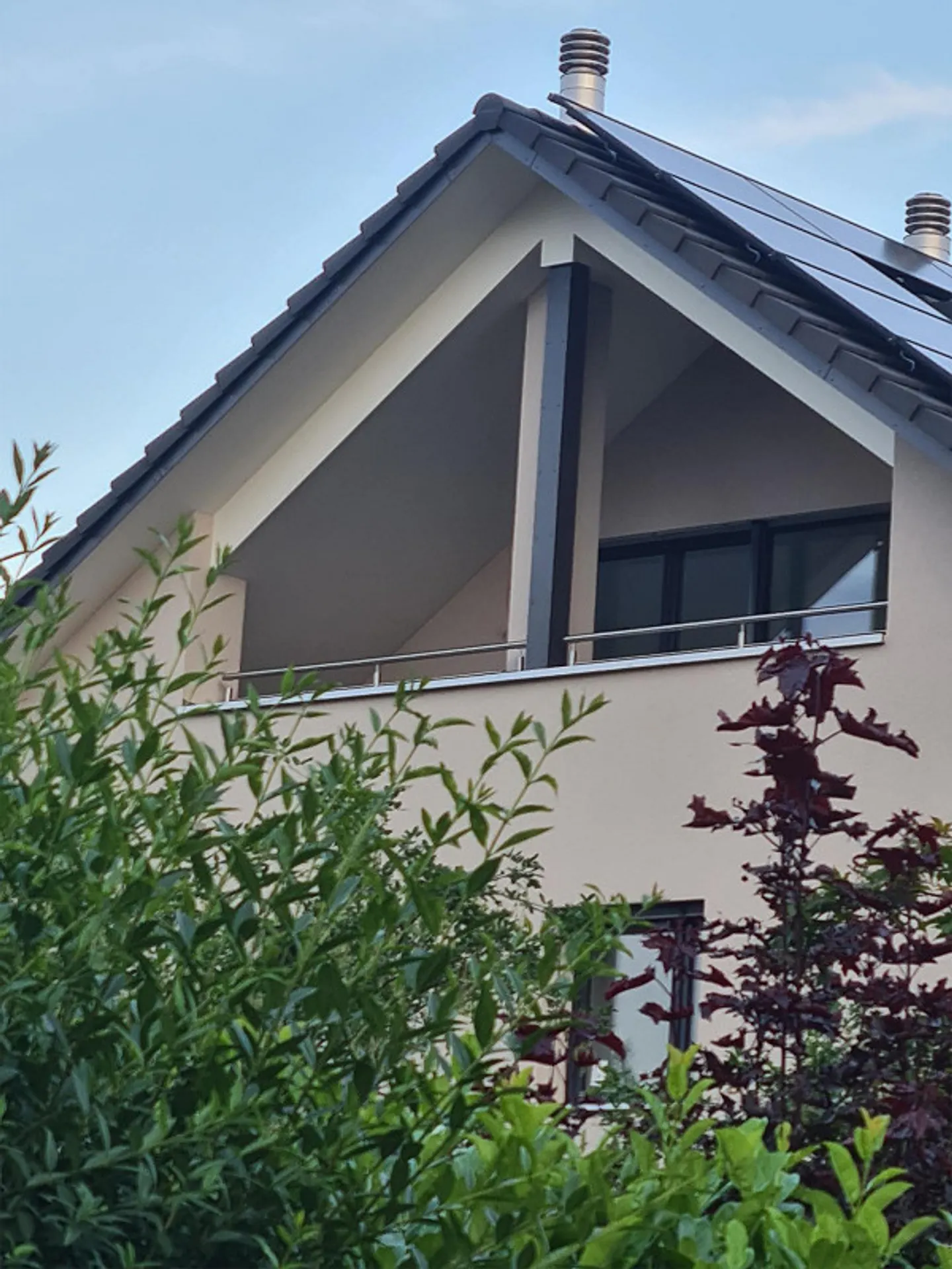 Moderne Maisonette mit Balkon - Foto 2 von 13