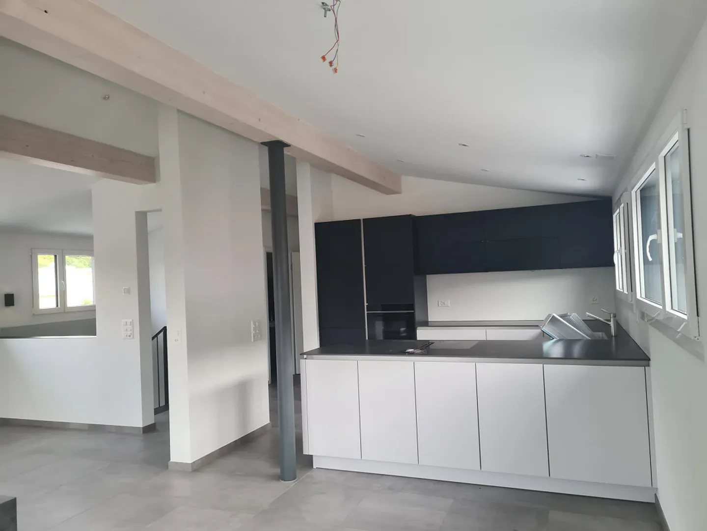 Moderne Maisonette mit Balkon - Foto 3 von 13