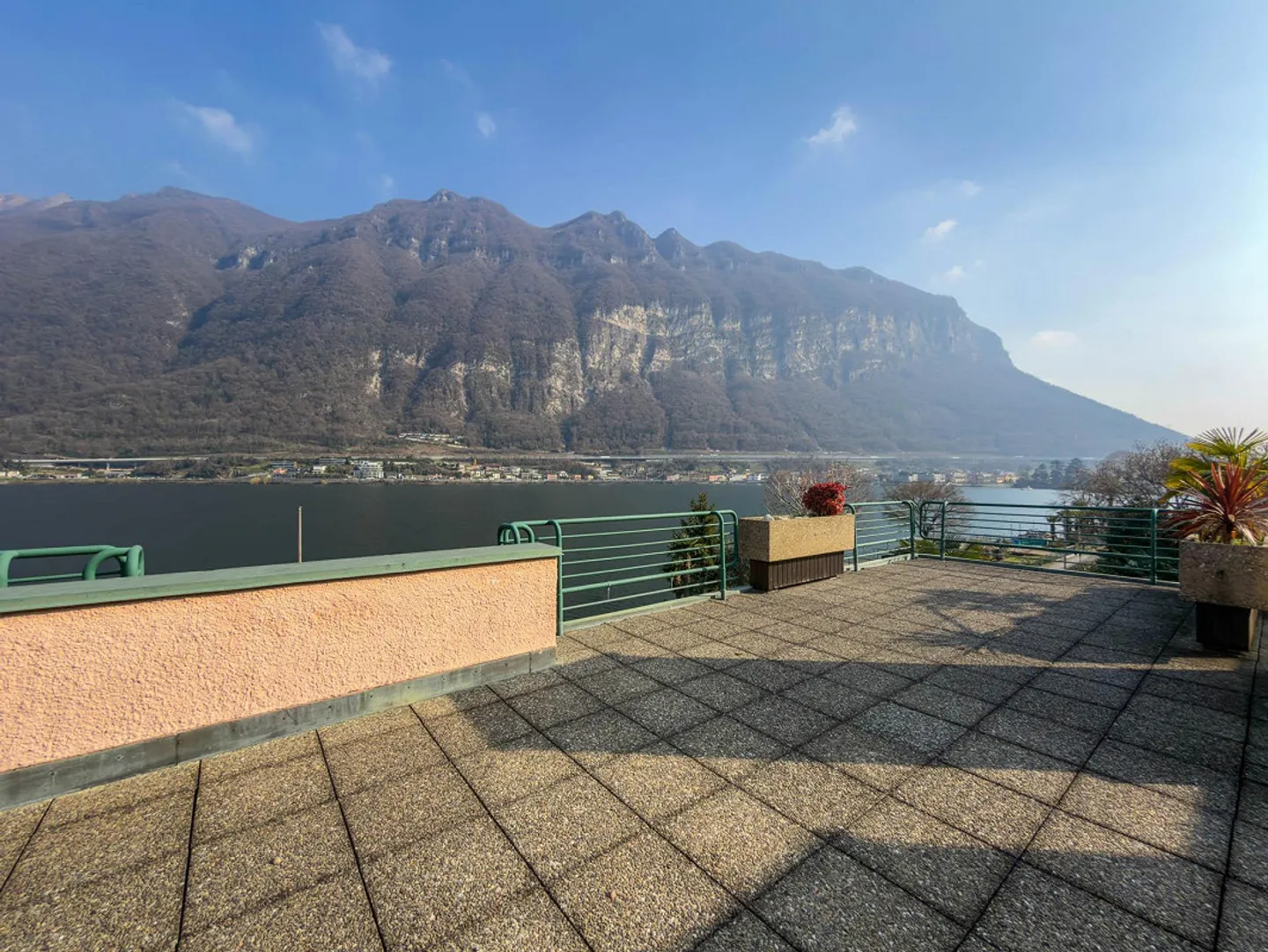 Appartamento con giardino vicino al lago - Foto 4 di 6