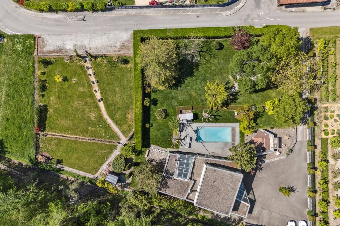 Exklusive Villa mit Pool - Foto 13 von 14