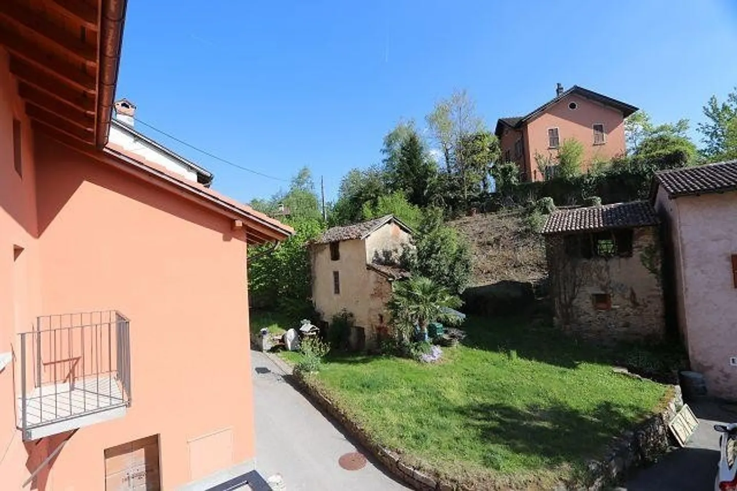 Chalet Incantevole con Vista Lago - Foto 18 di 30