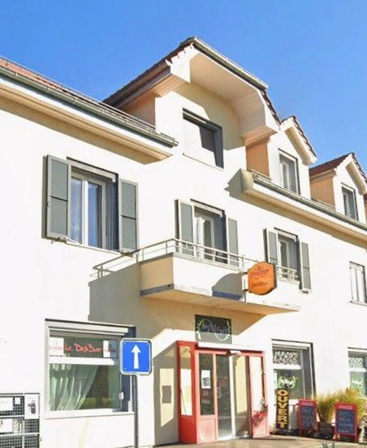 Gemischt genutztes Mietgebäude - Foto 2 von 13