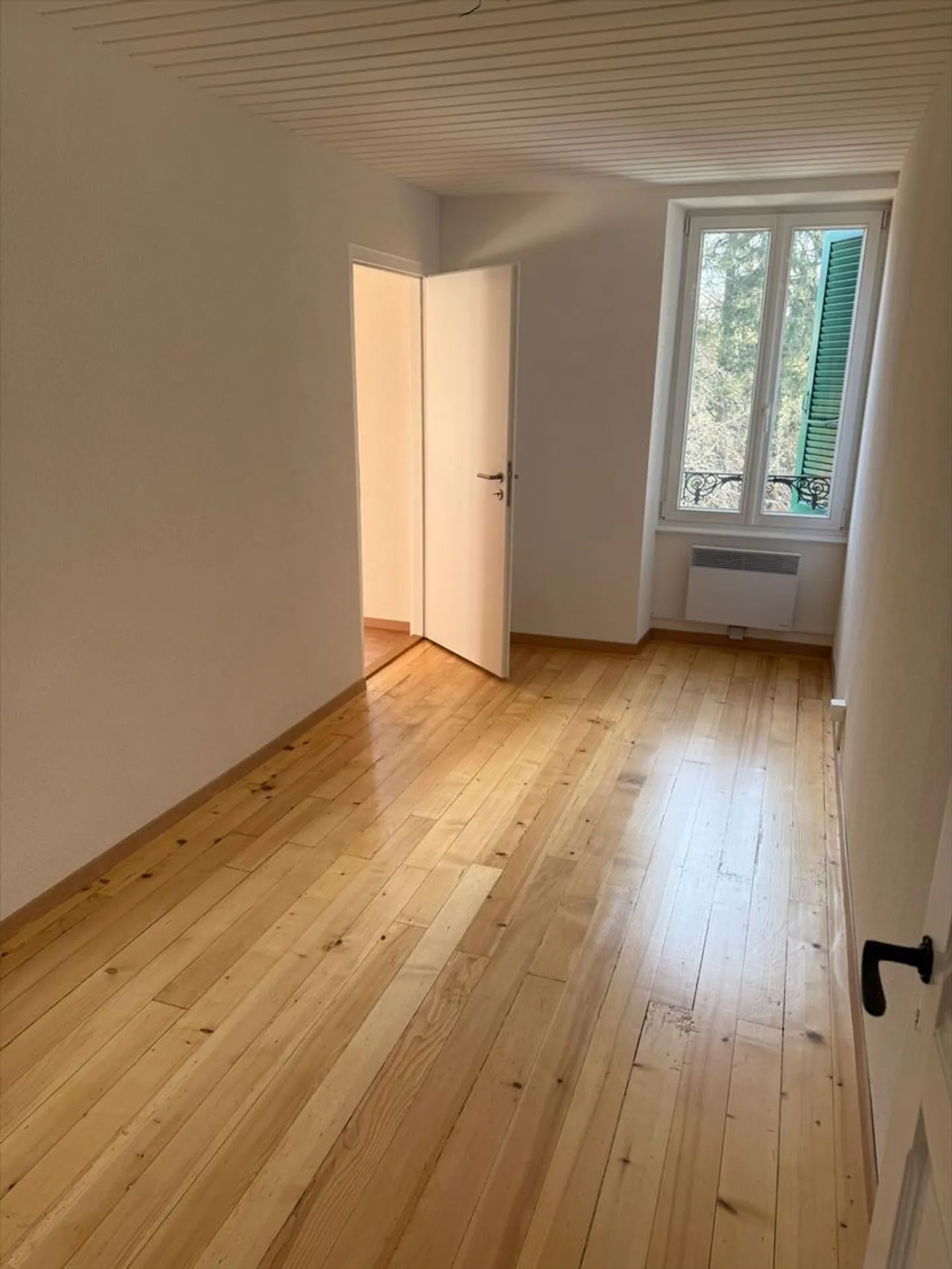 Geräumige Wohnung mit Terrasse - Foto 6 von 13