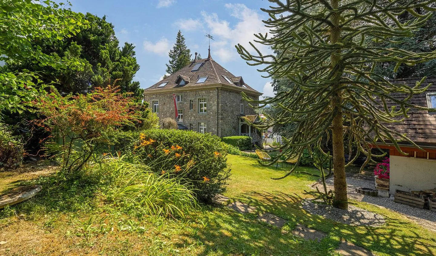 Imponente Villa Storica con Parco Ben Curato - Foto 7 di 12