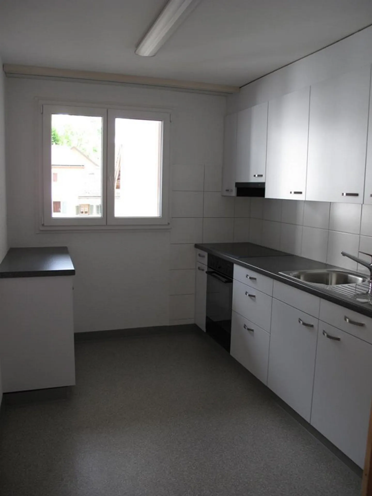 Affascinante casa a 3 famiglie a Trin-Dorf – Vivere, Affittare e Vacanze - Foto 14 di 17