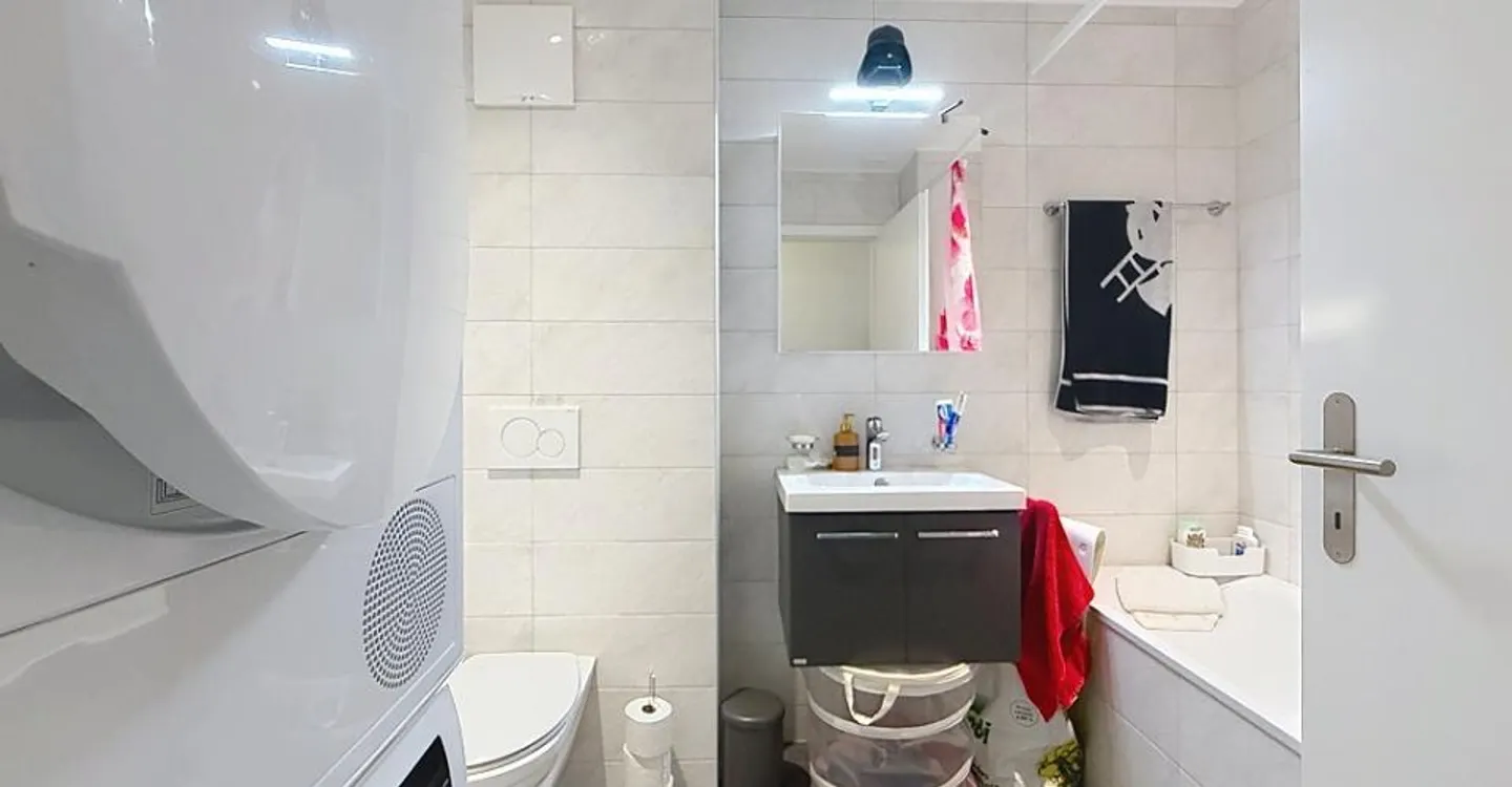Beautiful 4.5-room apartment on the ground floor with garden - Photo 3 of 4