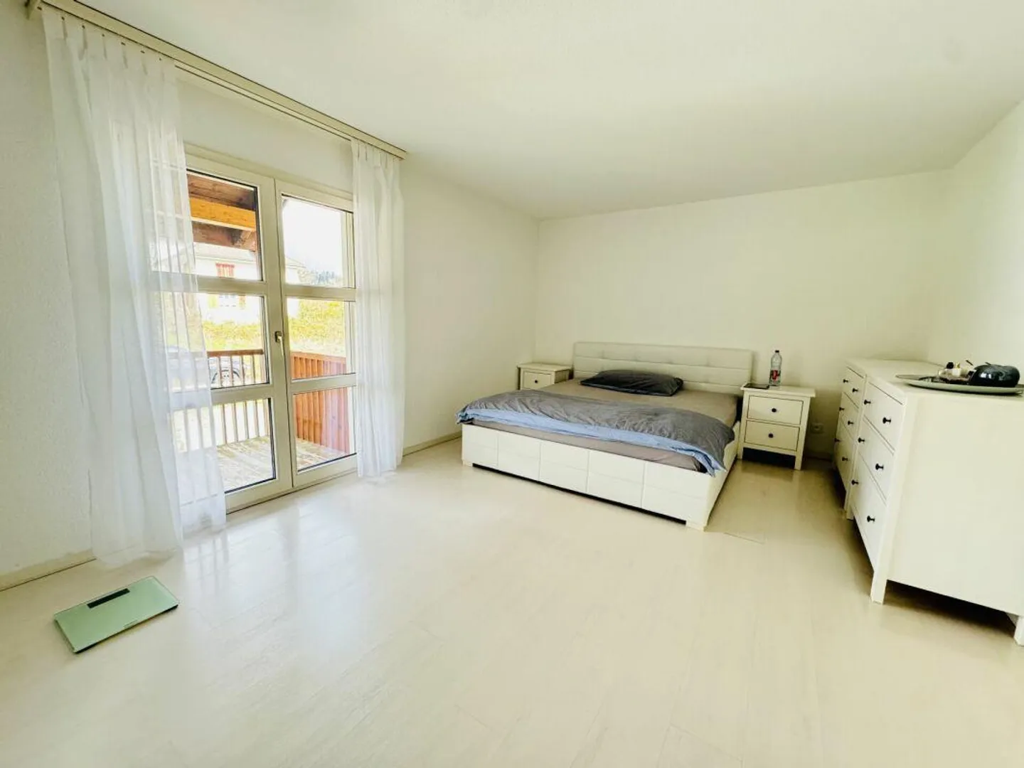 Maison semi-détachée attrayante de 6,5 pièces - Photo 8 sur 12