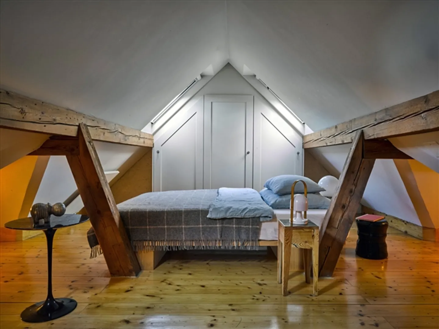 «4 ZIMMER-HAUS IN ZÜRICH - KREIS 5 INDUSTRIEQUARTIER, MÖBLIERT, TEMPORÄR» - Photo 3 sur 10