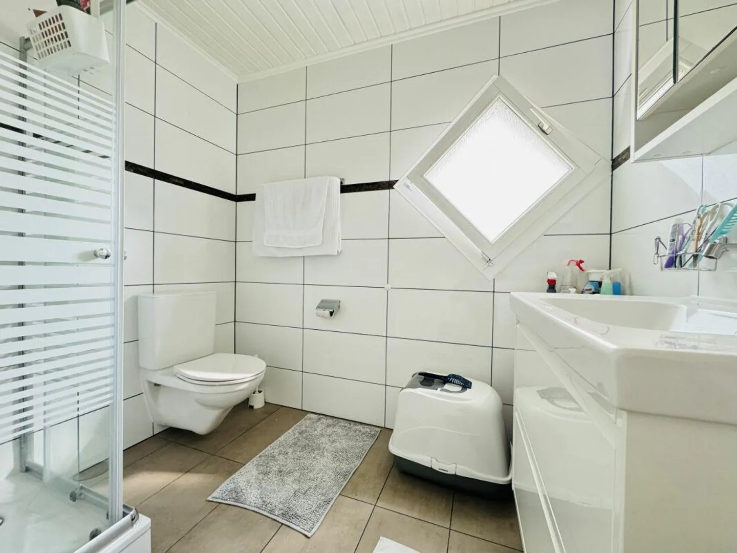 Maison semi-détachée attrayante de 6,5 pièces - Photo 11 sur 12