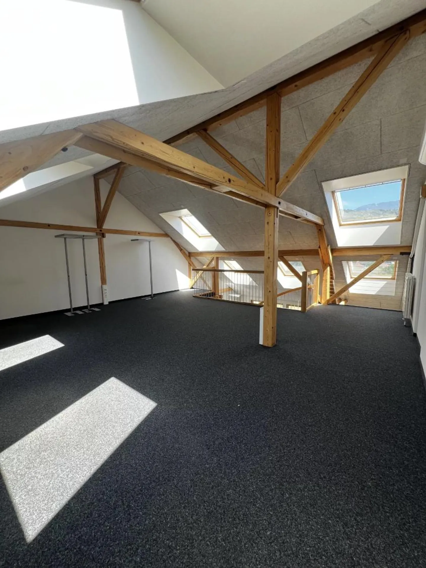 Commerce - Photo 5 of 6