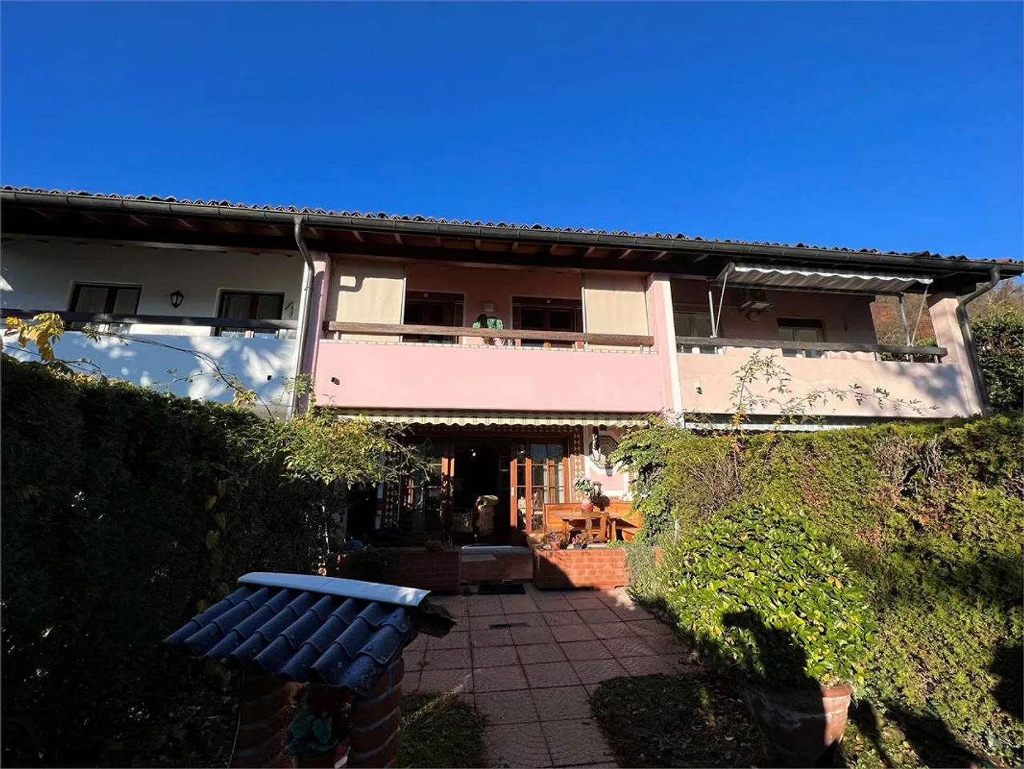 Mediterrane Reihenhaus - Foto 3 von 13