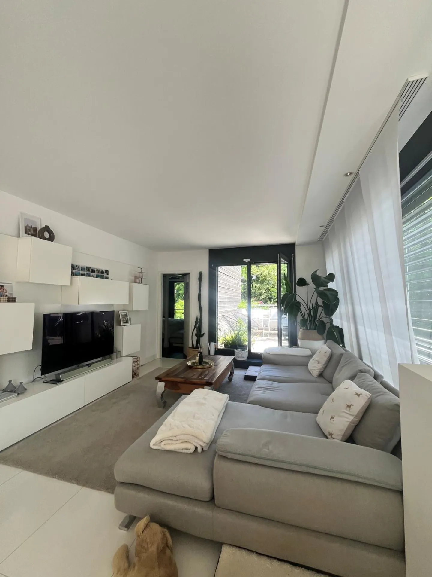 Appartement moderne à Versoix avec terrasse et jardin - Photo 1 sur 10