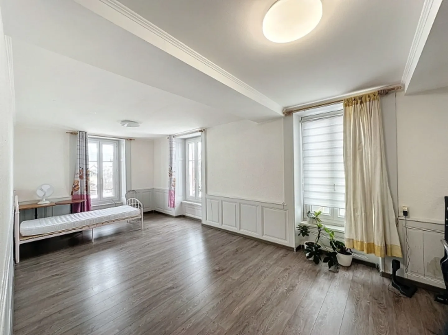 Gemischt genutztes Gebäude mit Restaurant - Foto 12 von 16