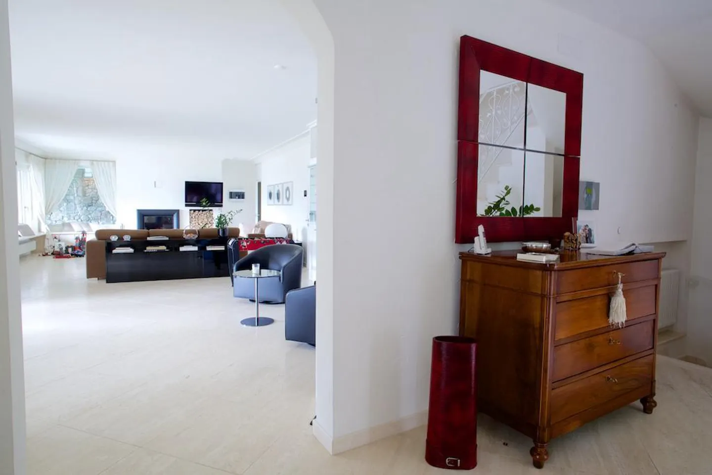 Elegante, prestigeträchtige Villa mit spektakulärem Seeblick - Foto 10 von 11