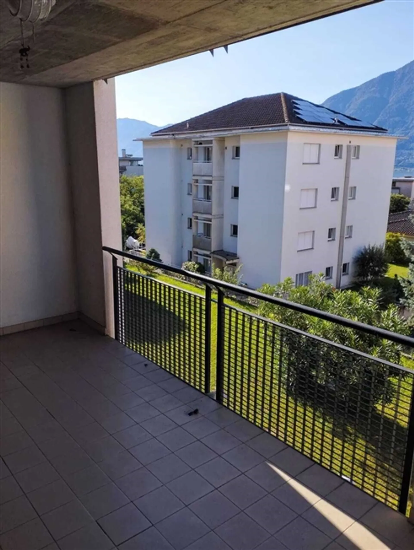 MINUSIO - Vendiamo un immobile a reddito in una zona strategica - Foto 6 di 8