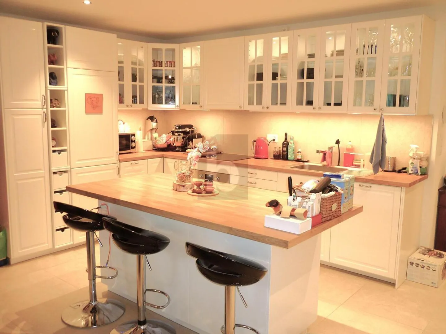 LUMINOSO, MODERNO E SPAZIOSO - Foto 4 di 6