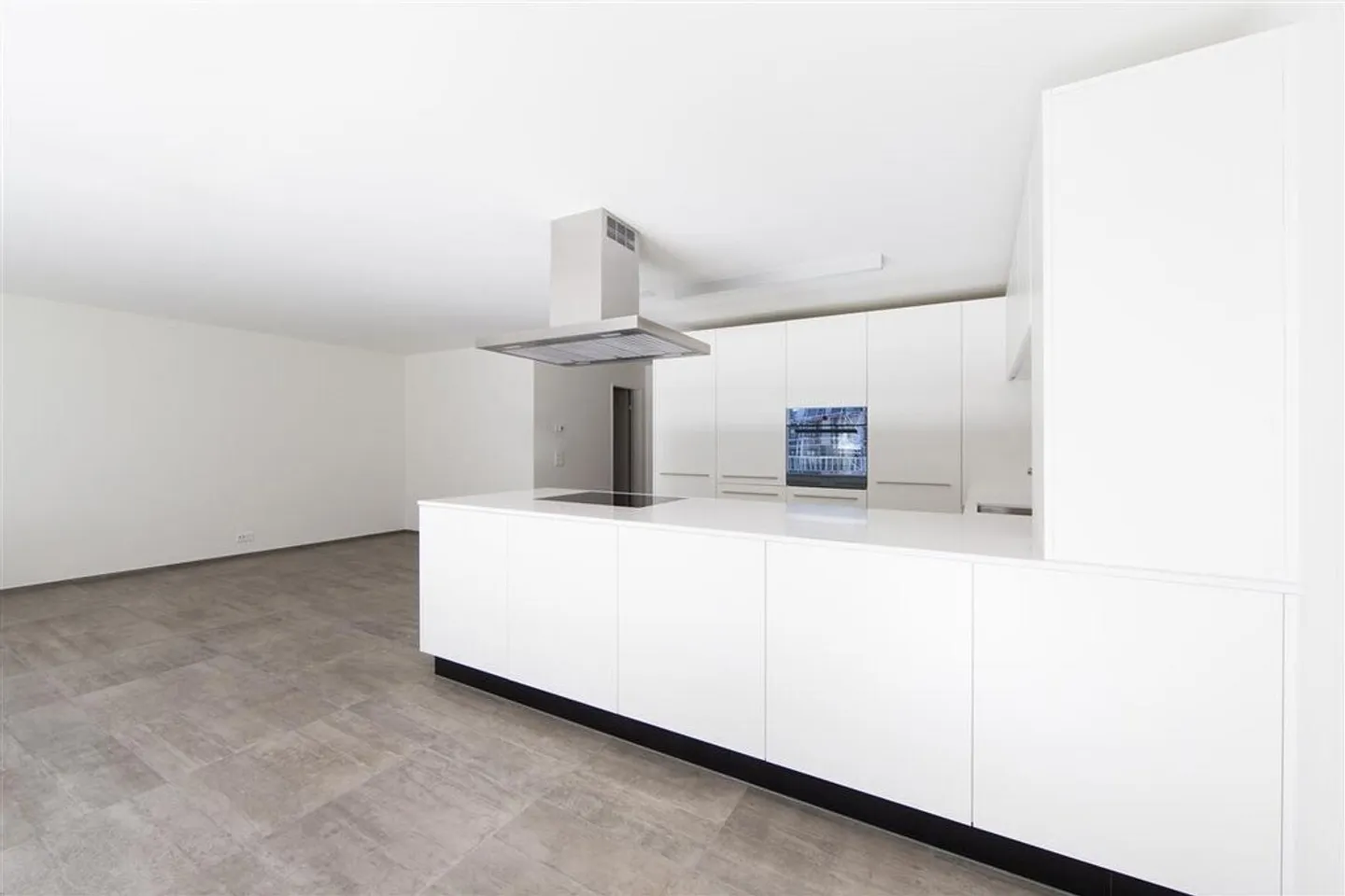 Bellissimo appartamento di 5,5 stanze a Domat/Ems in affitto! - Foto 2 di 7