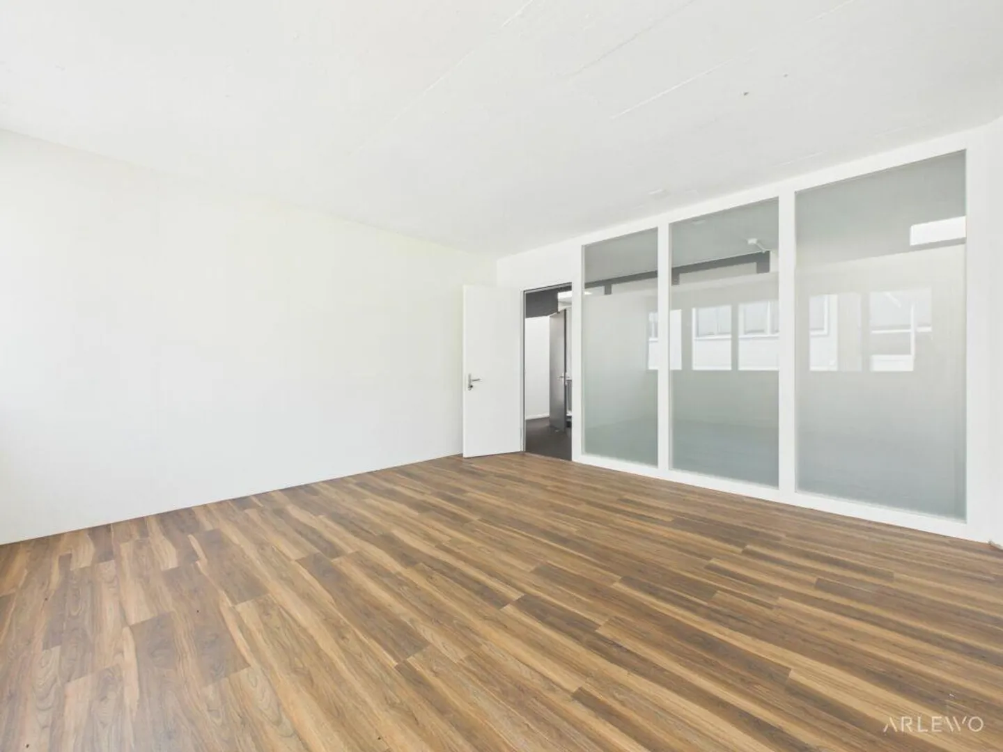 Ausgebaute Kleinfläche für Büro, Praxis oder stilles Gewerbe - Foto 3 di 15