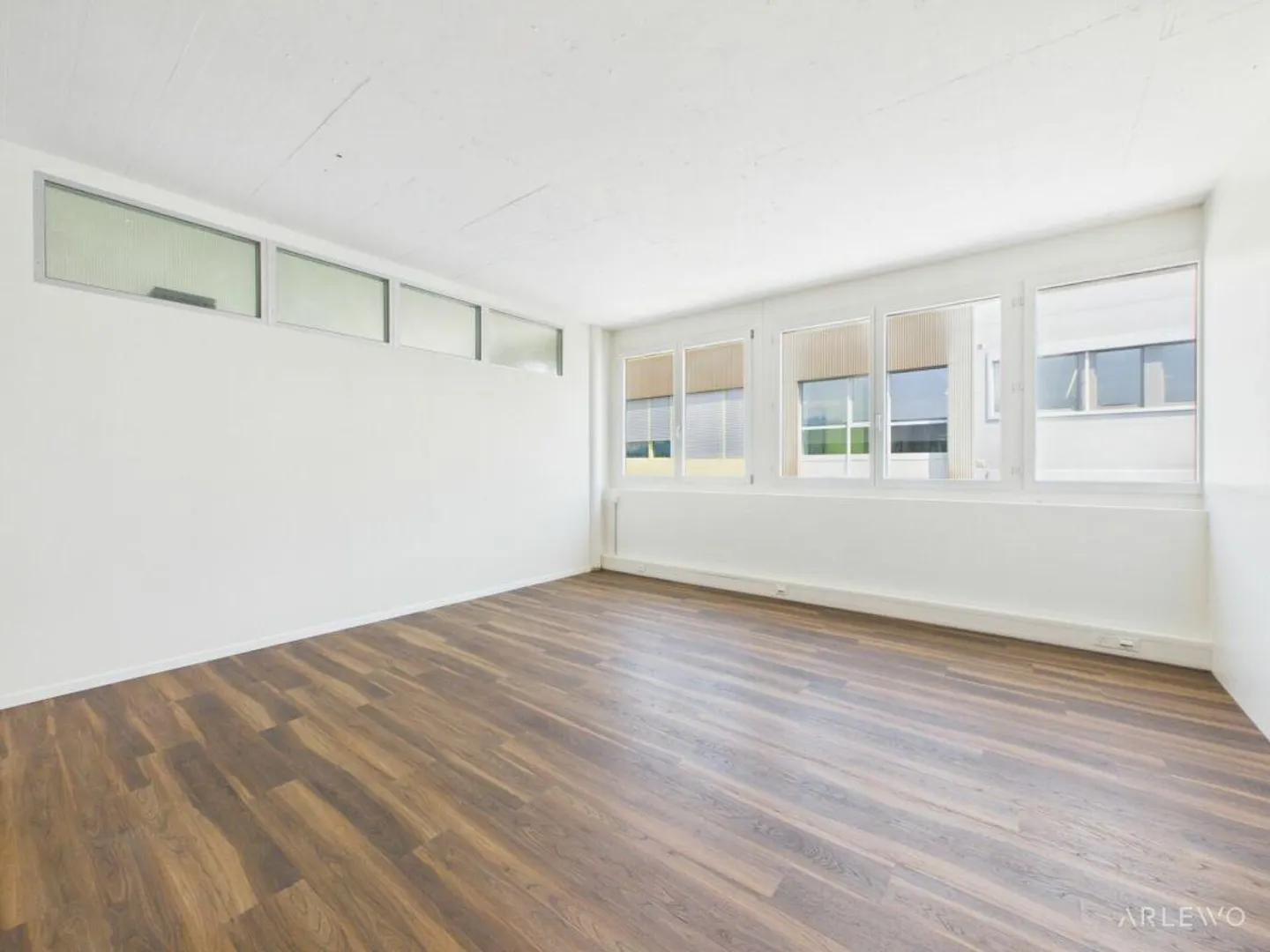Ausgebaute Kleinfläche für Büro, Praxis oder stilles Gewerbe - Foto 5 di 15