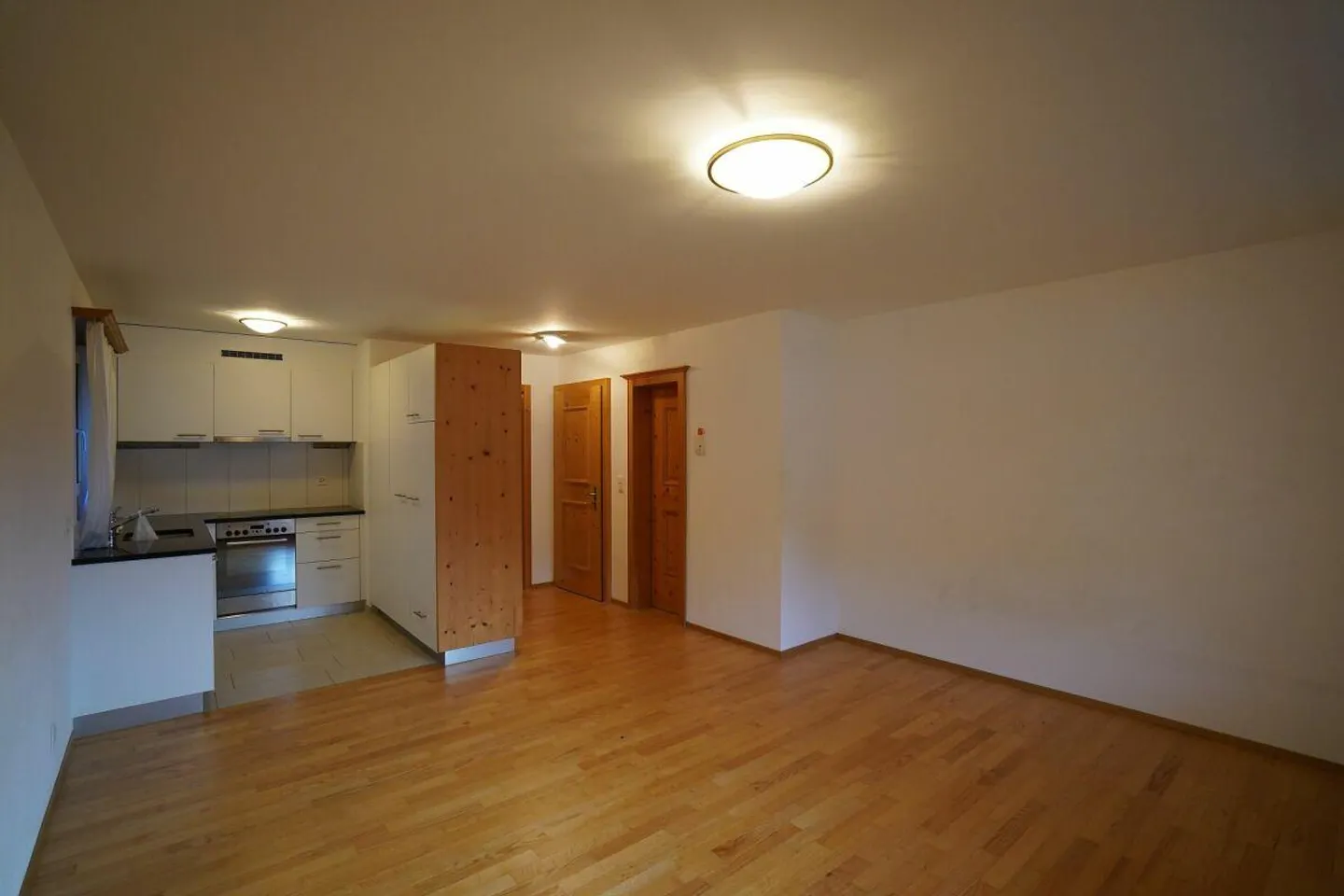 Appartement 2 pièces À LOUER POUR LONG TERME - Photo 2 sur 11