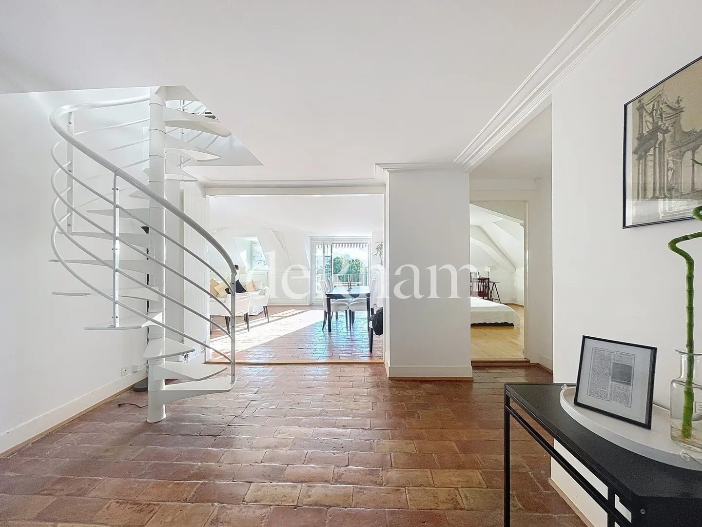 Appartement Charmant Près du Lac - Photo 3 sur 8