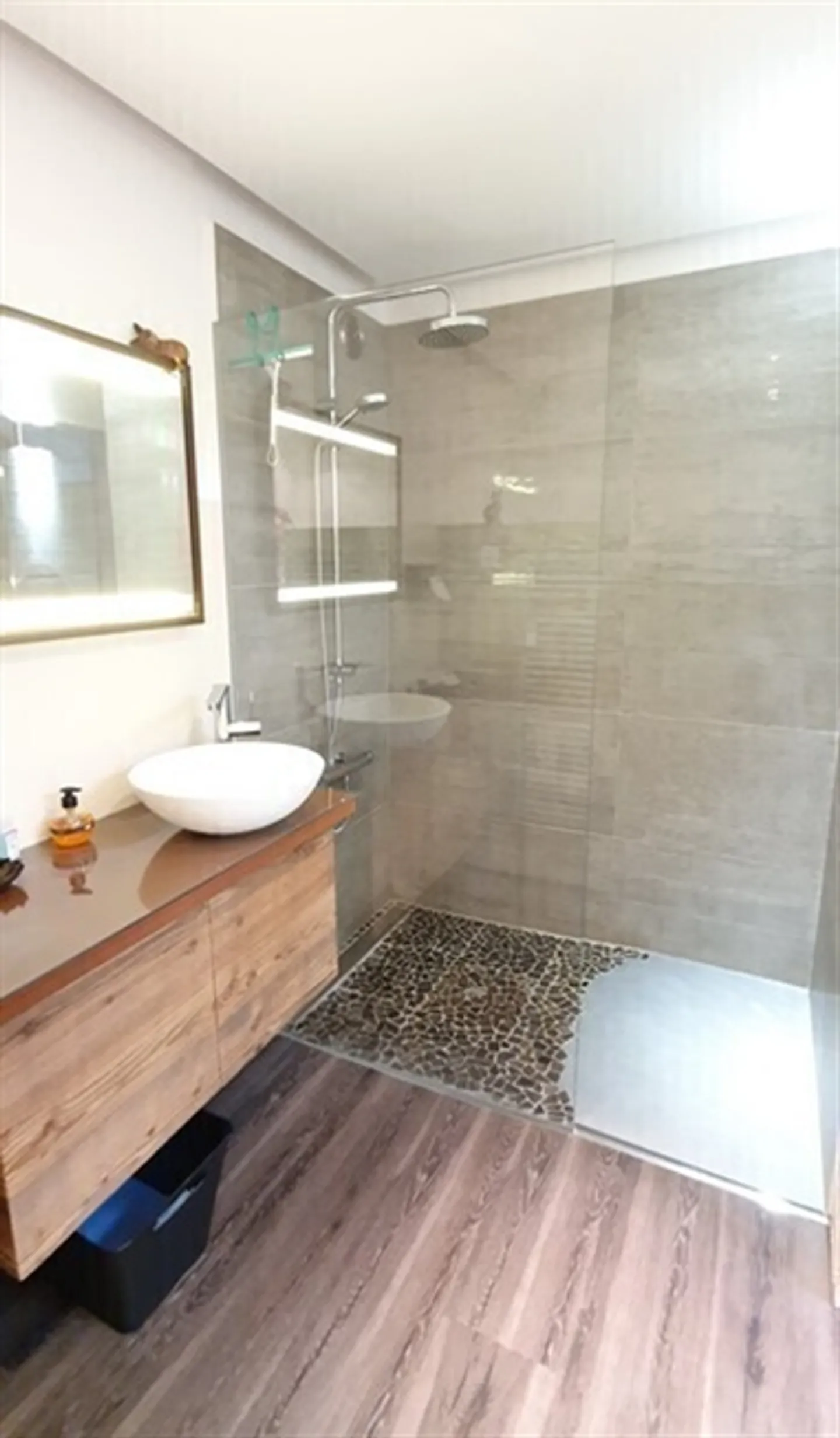 APPARTEMENT 3½ PIÈCES À HINWIL (ZH), MEUBLÉ, TEMPORAIRE - Photo 9 sur 10