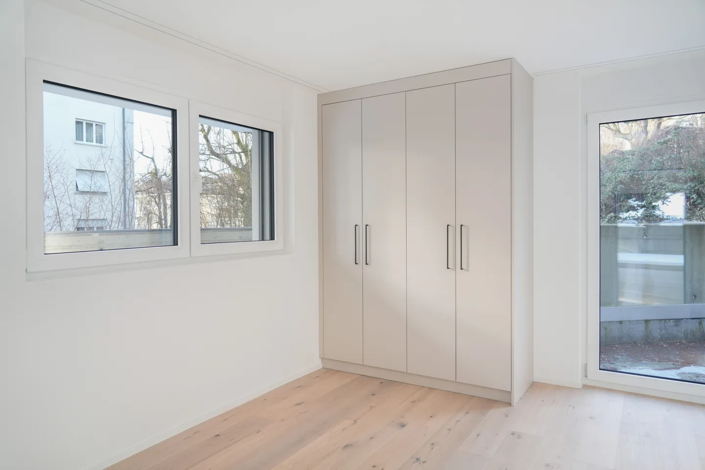 Appartamento moderno di 4,5 stanze in prima occupazione con giardino a Grenchen - Foto 6 di 12