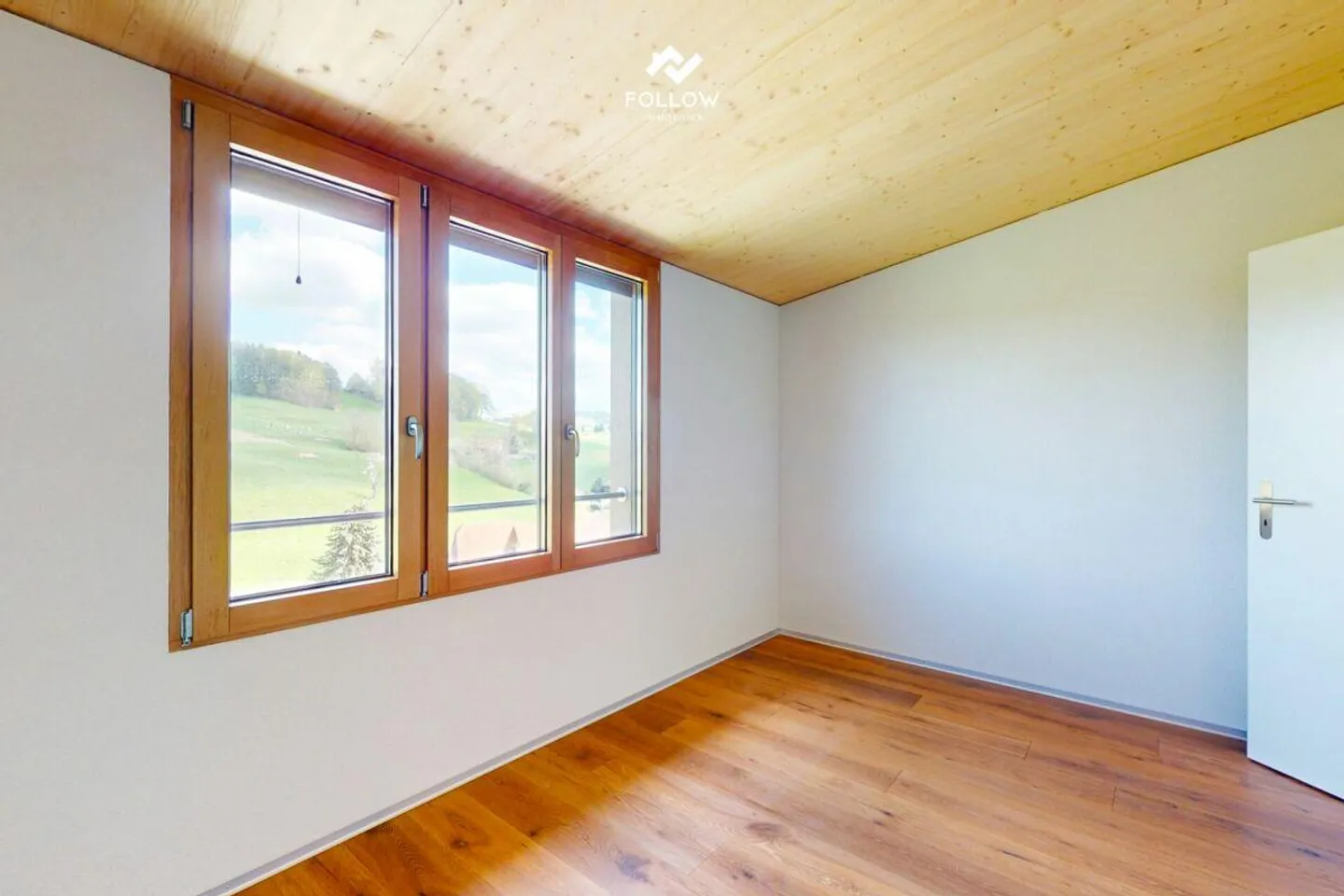 I am a home built with heart - and you can feel it in every detail. - Photo 5 of 15