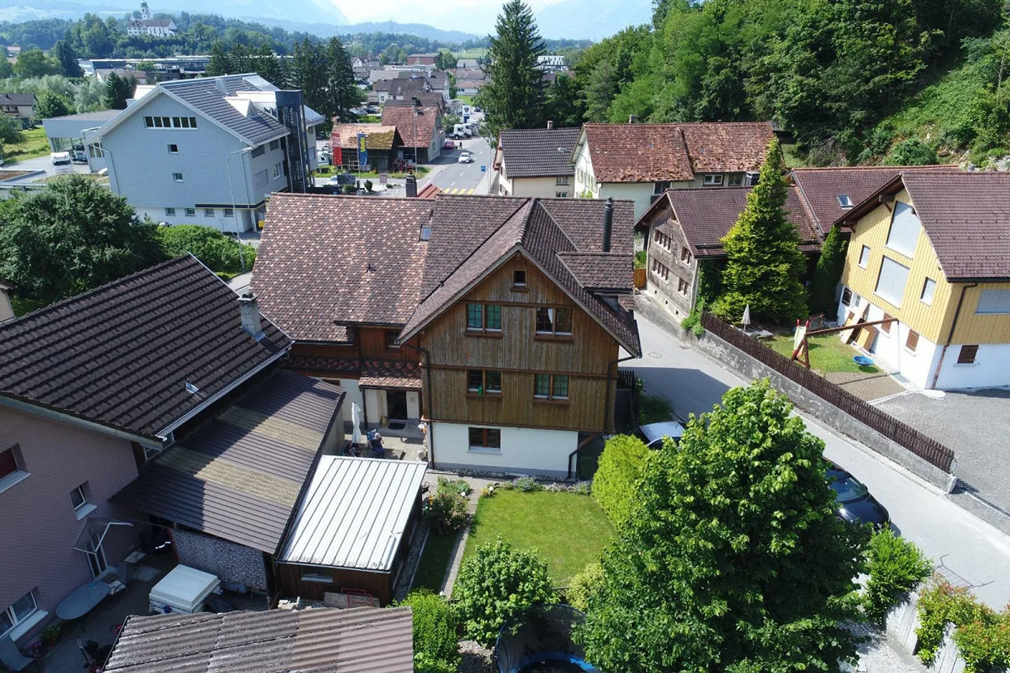 Attractive house part with high living comfort - Photo 1 of 4