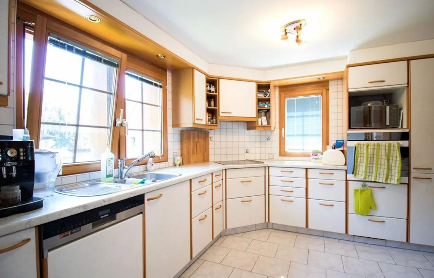 Attractive house part with high living comfort - Photo 3 of 4